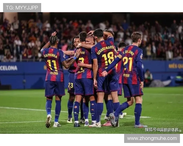 里昂与马赛激战正酣 足球豪门对决展现法甲顶级魅力 里昂与马赛激战正酣 足球豪门对决展现法甲顶级魅力